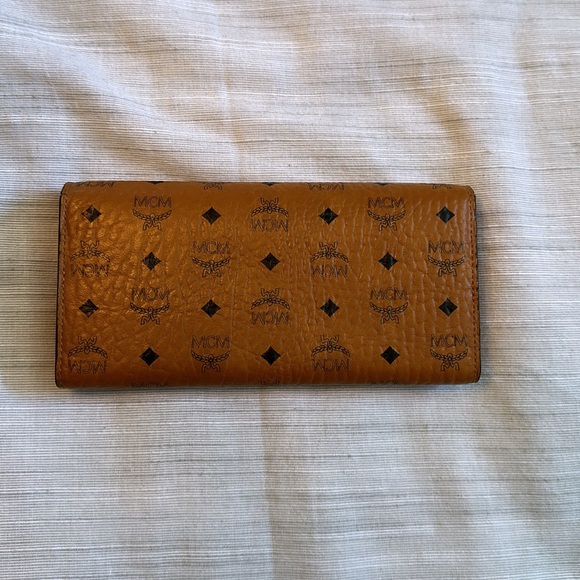 MCM Color Visetos Large Tri-Fold Wallet - Picture 3 of 4